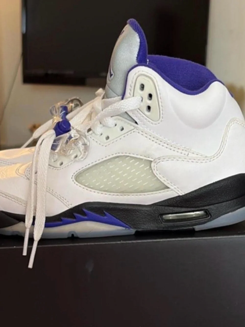 Nike Air Jordan 5 Retro White Black Purple (GS) Shoe Box Label